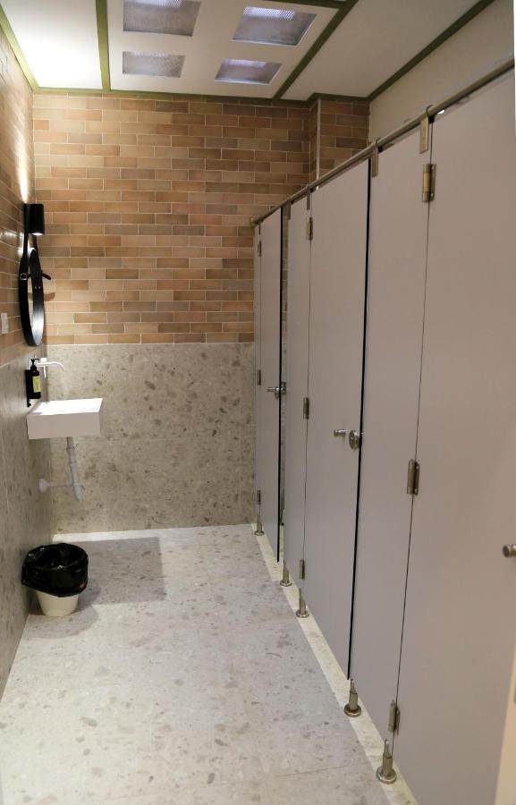 Uri Hostel Bilbao Rooms Bbi00060 Self Check In المظهر الخارجي الصورة